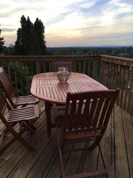 Apartment The Flying Whale-mounttabor. Portland